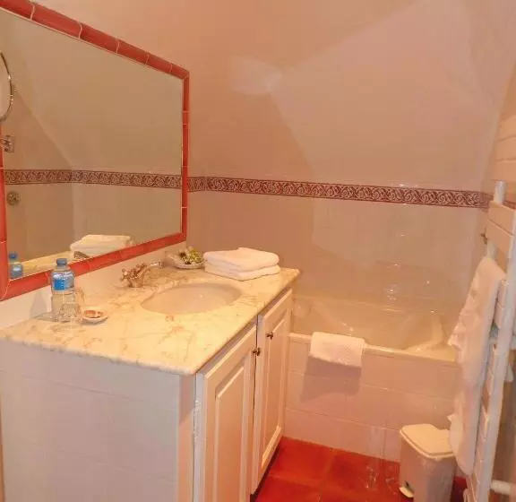 هتل Château D'Urtubie