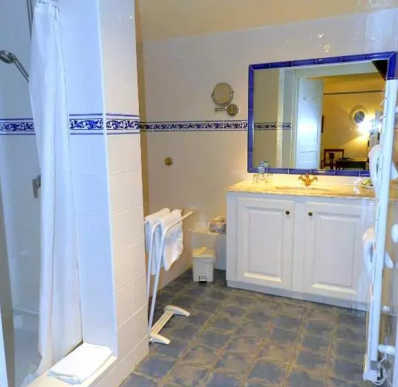 هتل Château D'Urtubie