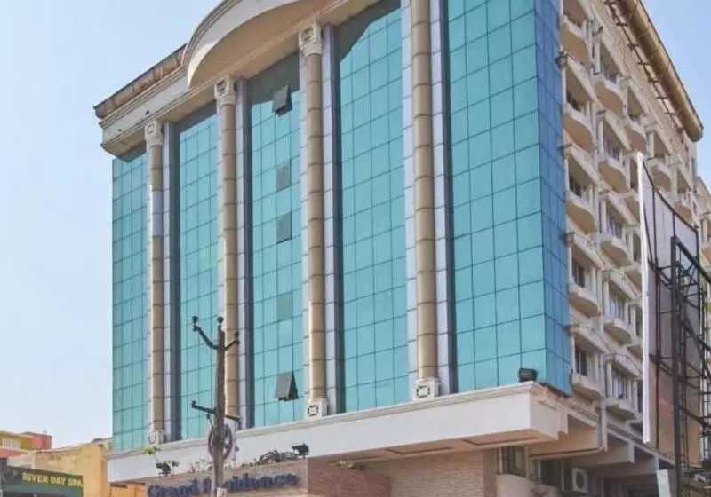 Hotel Grand Residence