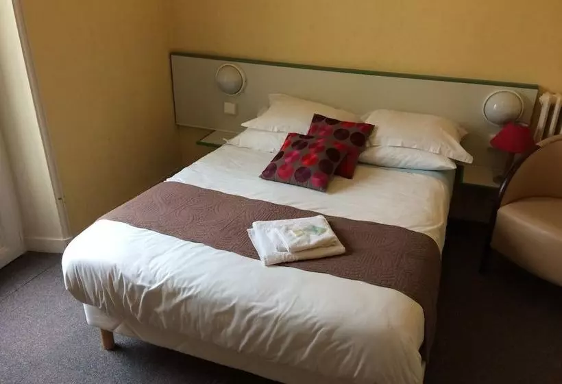 Отель Hôtel Le Danicheff