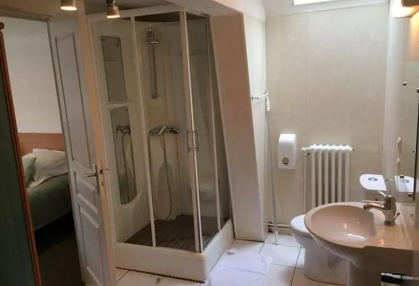 Отель Hôtel Le Danicheff