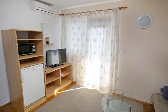 ホテル Luton Apartments