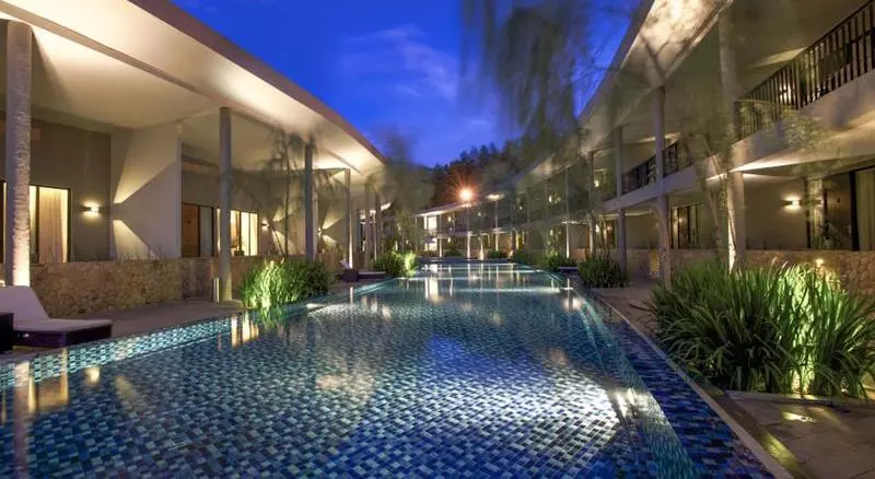 酒店 Neo+ Green Savana Sentul City