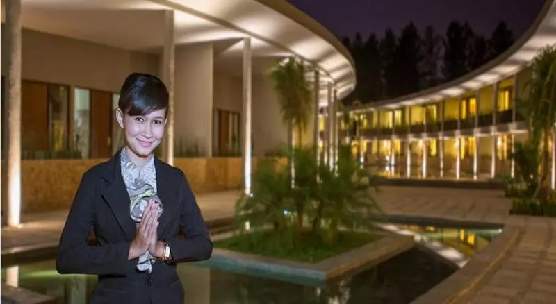 酒店 Neo+ Green Savana Sentul City