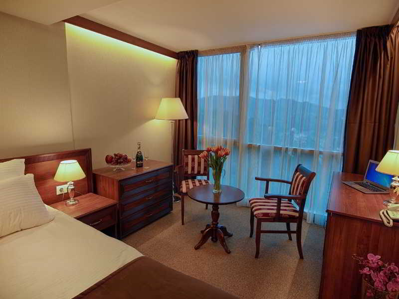 فندق Avtomobilist Health Resort