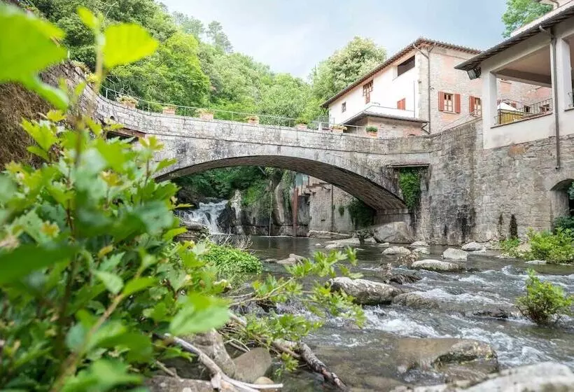 هتل La Ferriera Exclusive Resort Pool & Waterfall