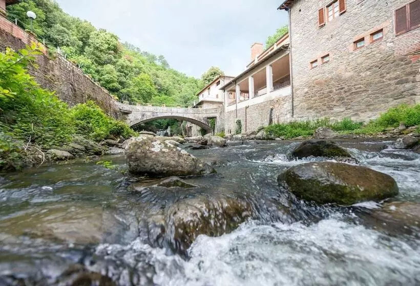 هتل La Ferriera Exclusive Resort Pool & Waterfall