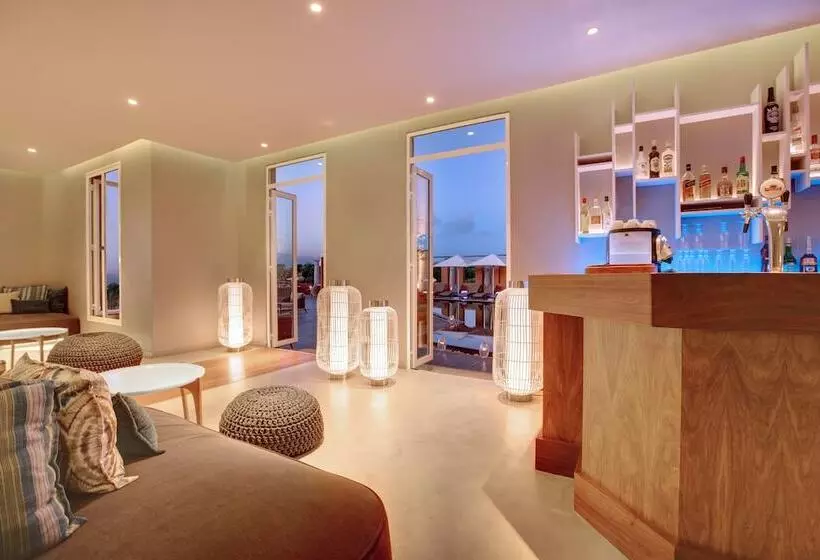 هتل The Address Boutique