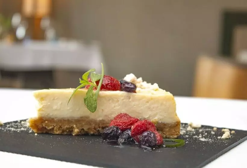 هتل The Address Boutique