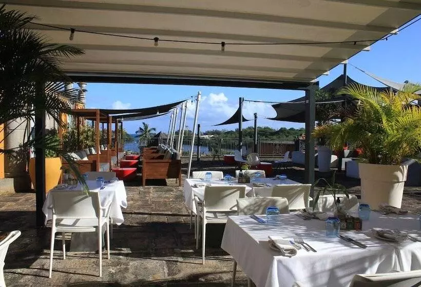 هتل The Address Boutique