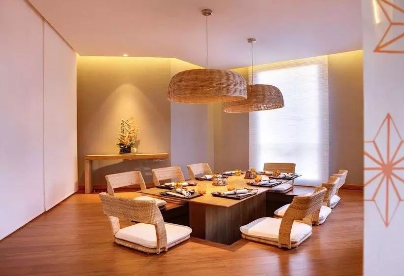 هتل The Address Boutique