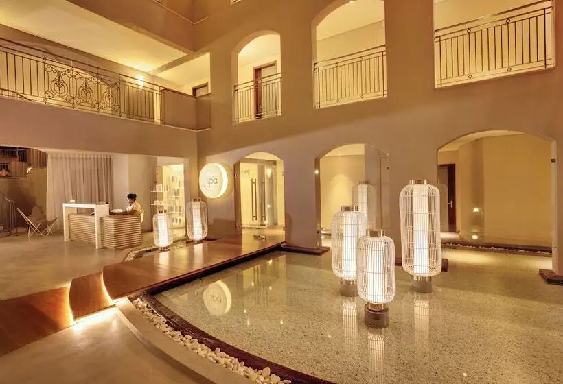 هتل The Address Boutique