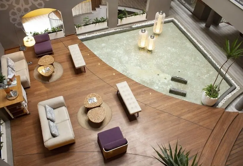 هتل The Address Boutique