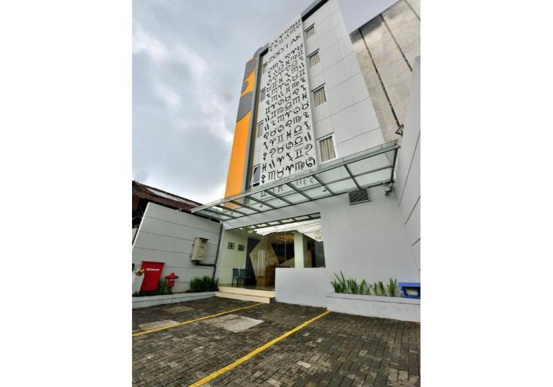 Zodiak Kebonjati By Kagum Hotels