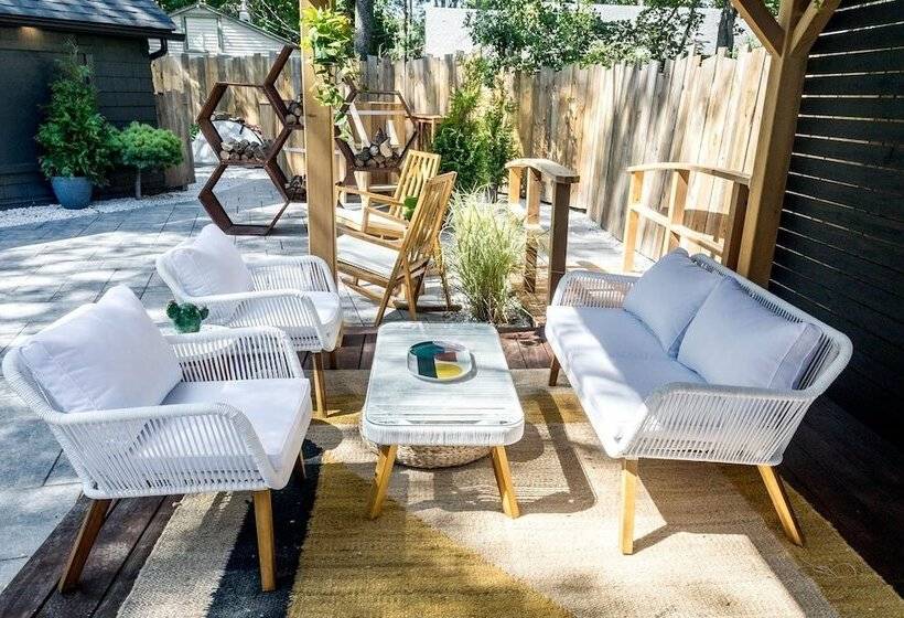 Общежитие The Herwood Inn