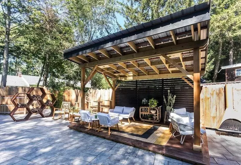 Retkeilymaja The Herwood Inn