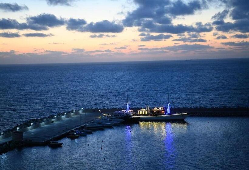 هتل Fleet Club Mahrousa