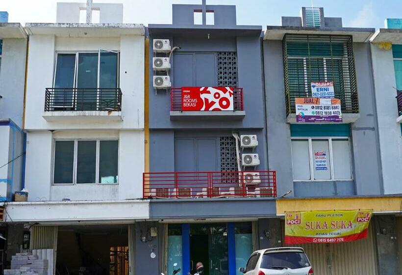 בית מלון כפרי Oyo 90848 J&b Rooms Bekasi