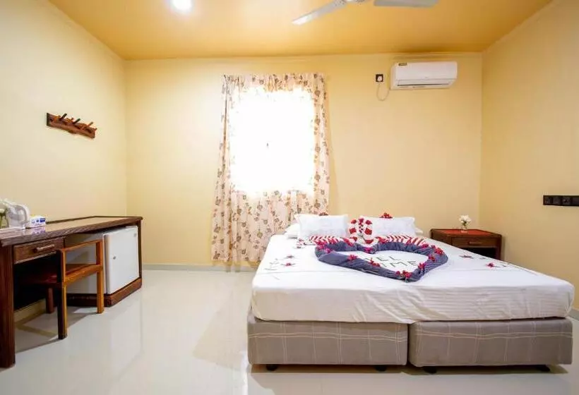 تختخواب و صبحانه Night Star Dhangethi