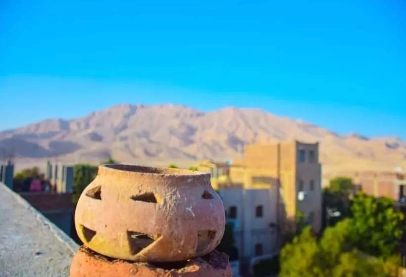 هتل Rose Guest House