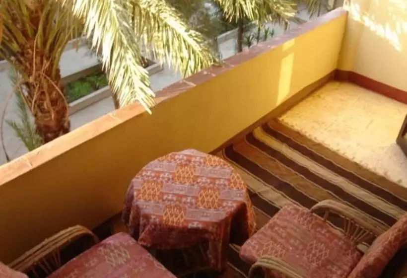 هتل Rose Guest House