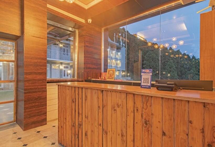 ホテル Treebo Raj Mall Road