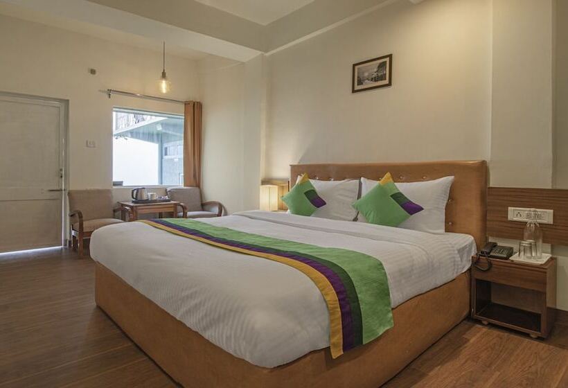 ホテル Treebo Raj Mall Road