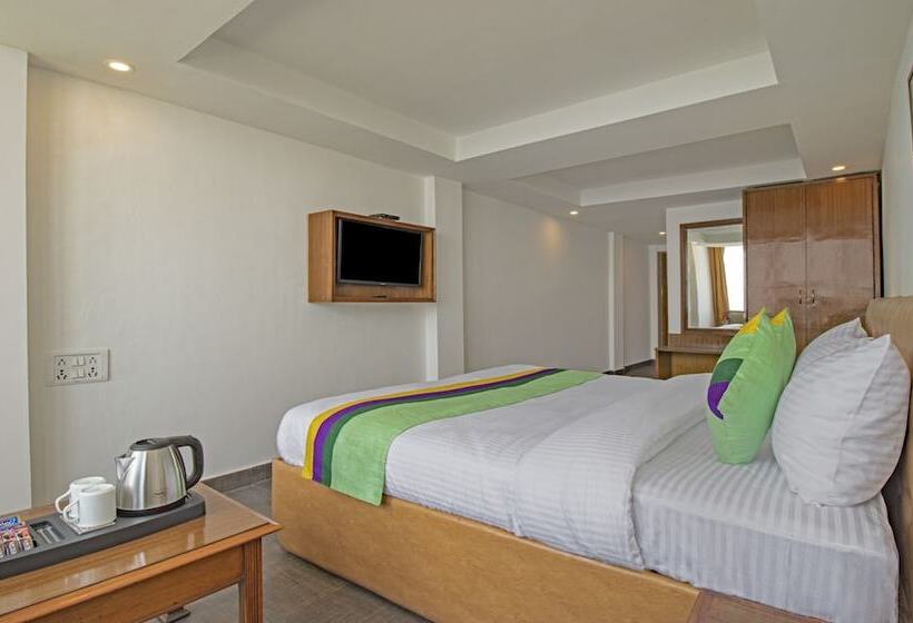 ホテル Treebo Raj Mall Road