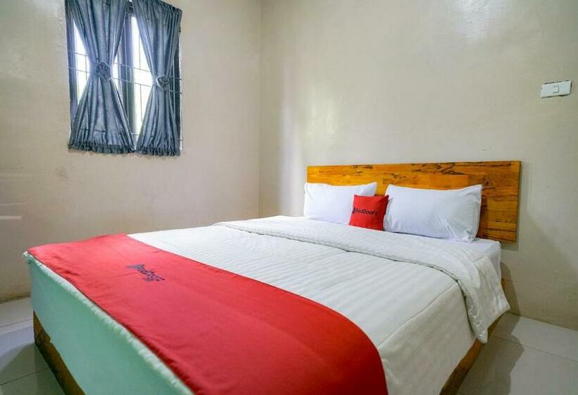 בית מלון כפרי Reddoorz Syariah Near Bukit Teletubbies Padangsidempuan