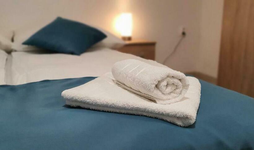 بنسيون Sipos Vendég és Apartmanház