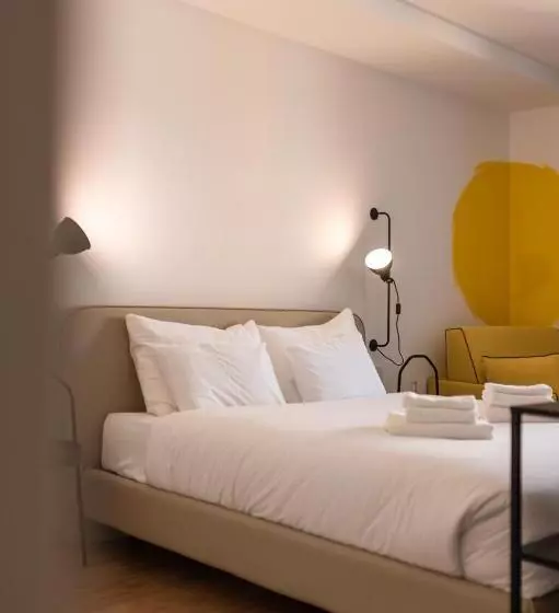 تختخواب و صبحانه Guesthouse Diwine