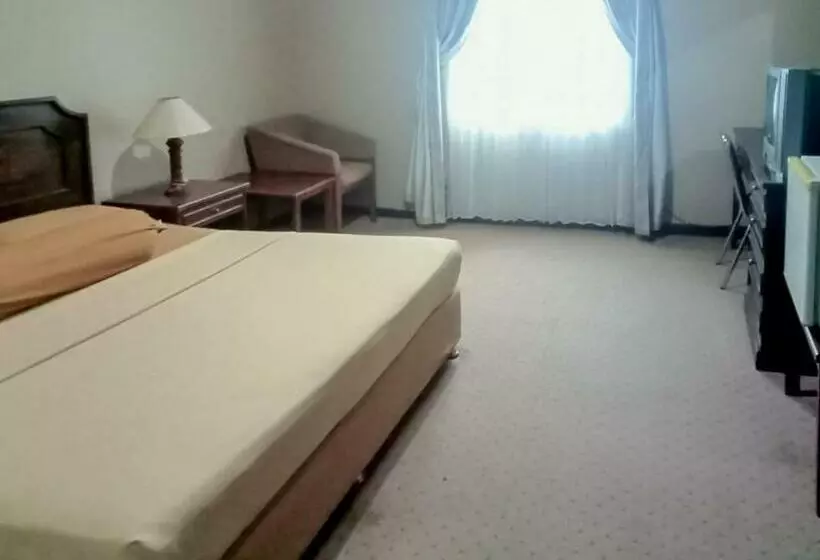 ホテル Indiana Syariah Mitra Reddoorz