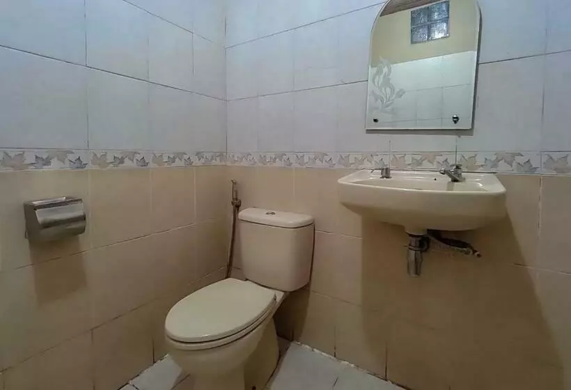 ホテル Indiana Syariah Mitra Reddoorz