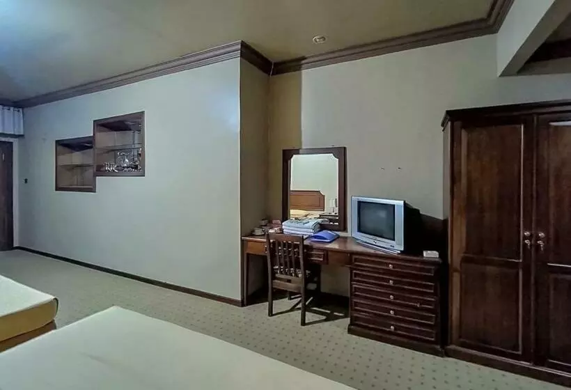 ホテル Indiana Syariah Mitra Reddoorz