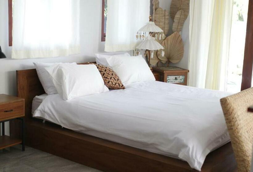 Pensiune Hideaway Batukaras