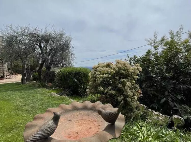 Aamiaismajoitus (B&B) Villa Daphné