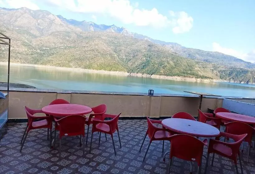 ホテル Le Roi Lake View, Koti