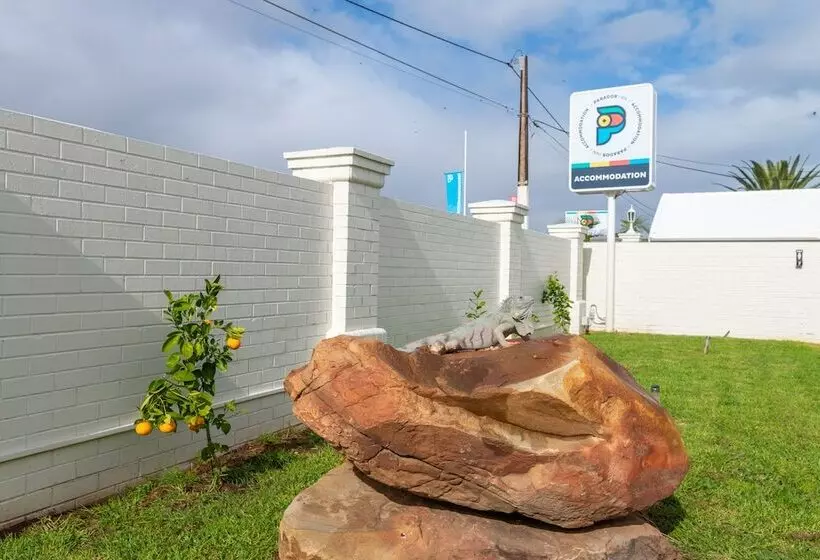 ホテル Best Western Adelaide Airport  Formerly Parador Inn