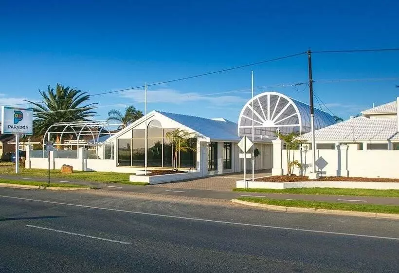 ホテル Best Western Adelaide Airport  Formerly Parador Inn