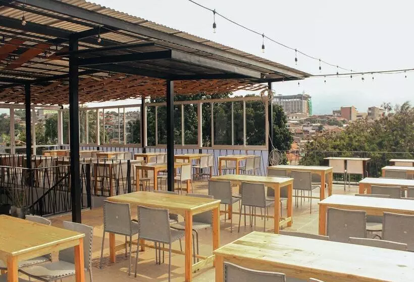 Rion Hostel Bogor