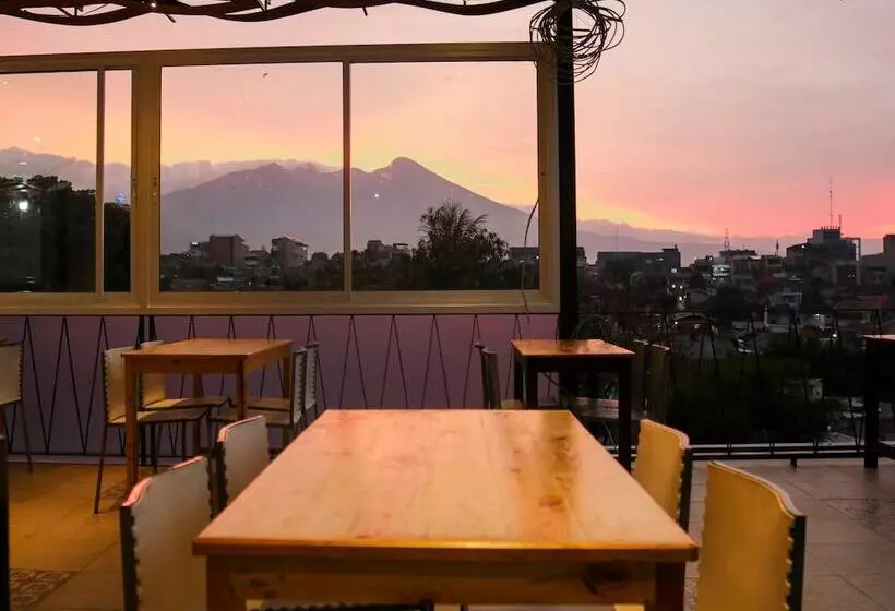 Rion Hostel Bogor