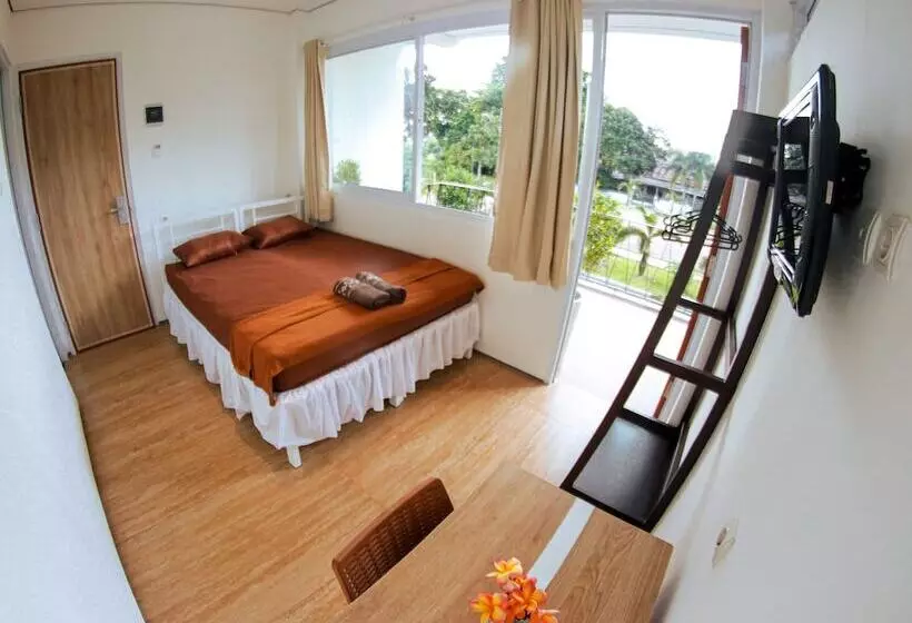 Rion Hostel Bogor