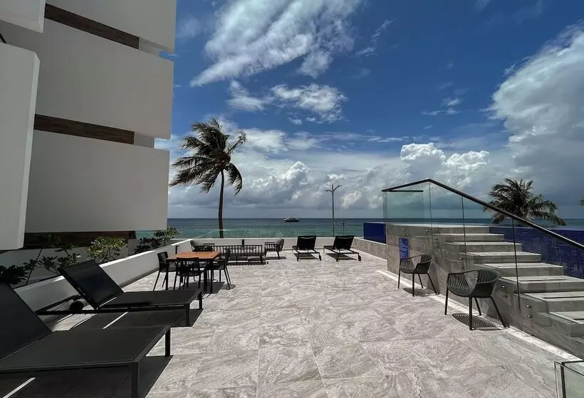 ホテル Puerto Libre