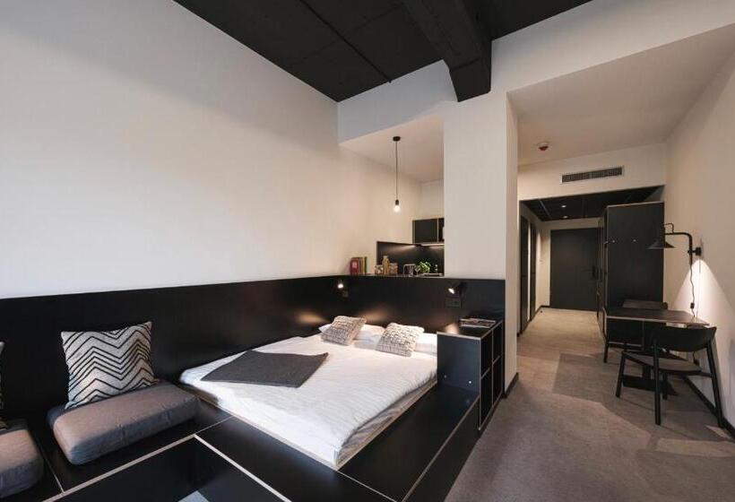 Moliving Design Hotel & Apartments Düsseldorf Neuss