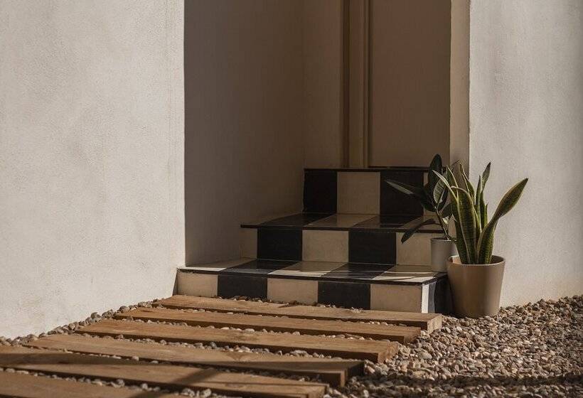 پانسیون Room Select Tetuán