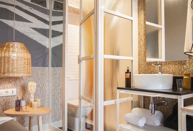 پانسیون Room Select Tetuán