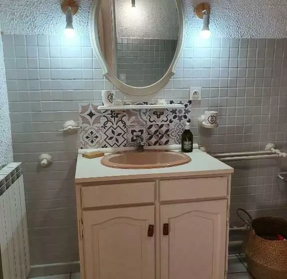 Majatalo Suite Parentale Castillon Du Gard