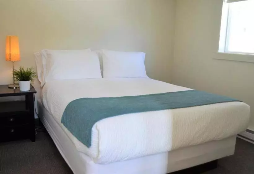 Lomakeskus 3 Pines Lodge Muskoka