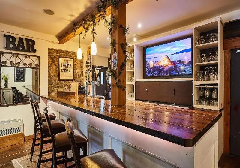 リゾートホテル 3 Pines Lodge Muskoka