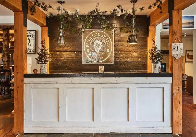 リゾートホテル 3 Pines Lodge Muskoka